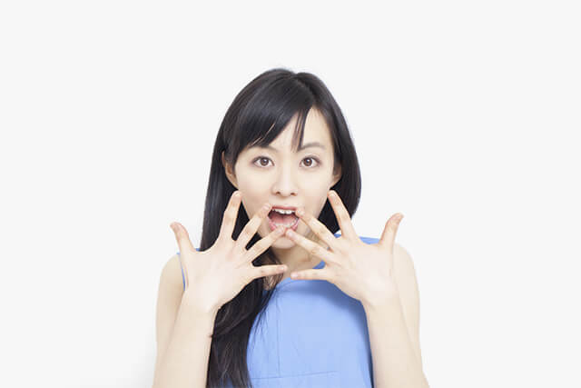 口元にできるしわの「原因」と「簡単ケア方法」のアイキャッチ画像